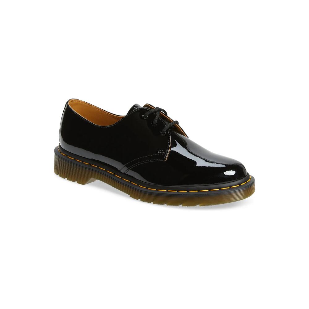 THE DOC MARTEN OXFORDS